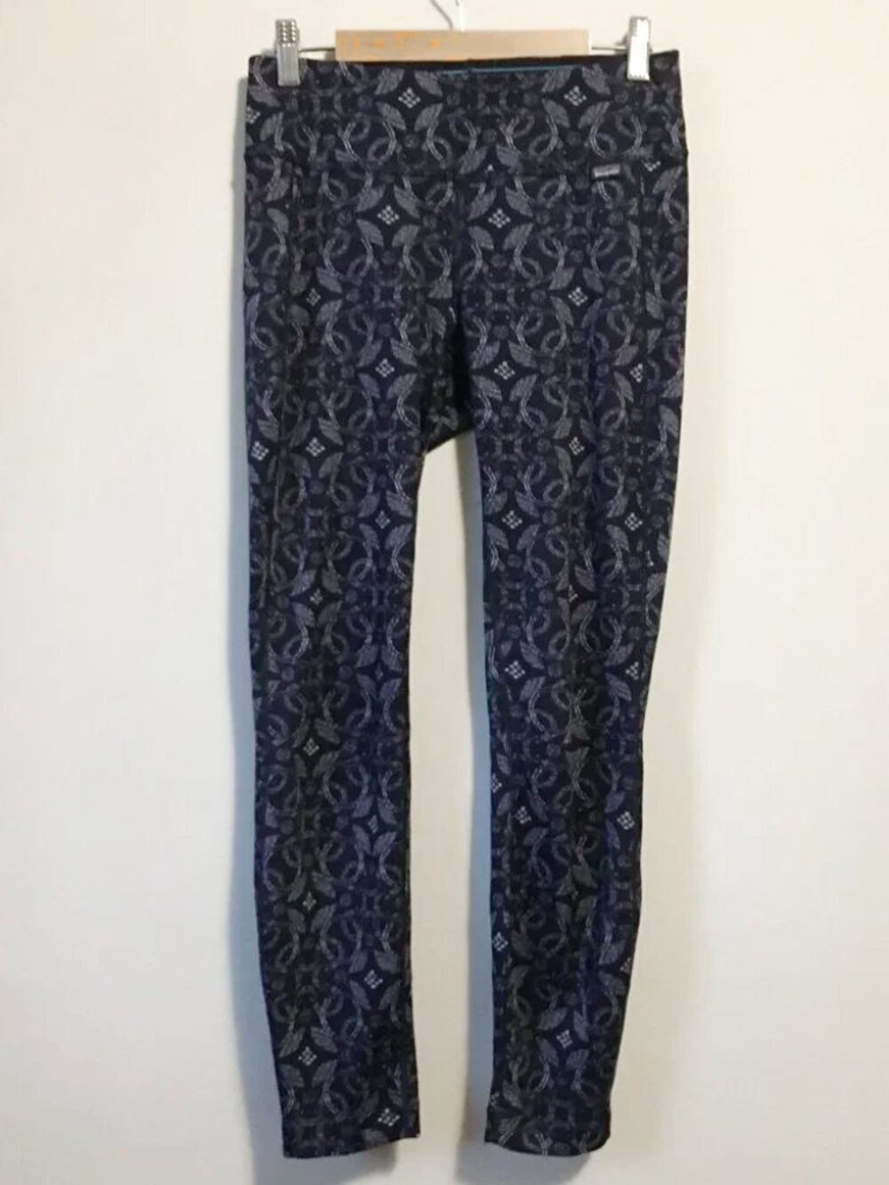 Patagonia Capilene Midweight Baselayer Leggings Tribal Lace Pattern XS